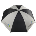 Couleur de pluie en plastique bon marché en gros de couleur noire et blanc le coût du parapluie de golf du métro pour cadeau